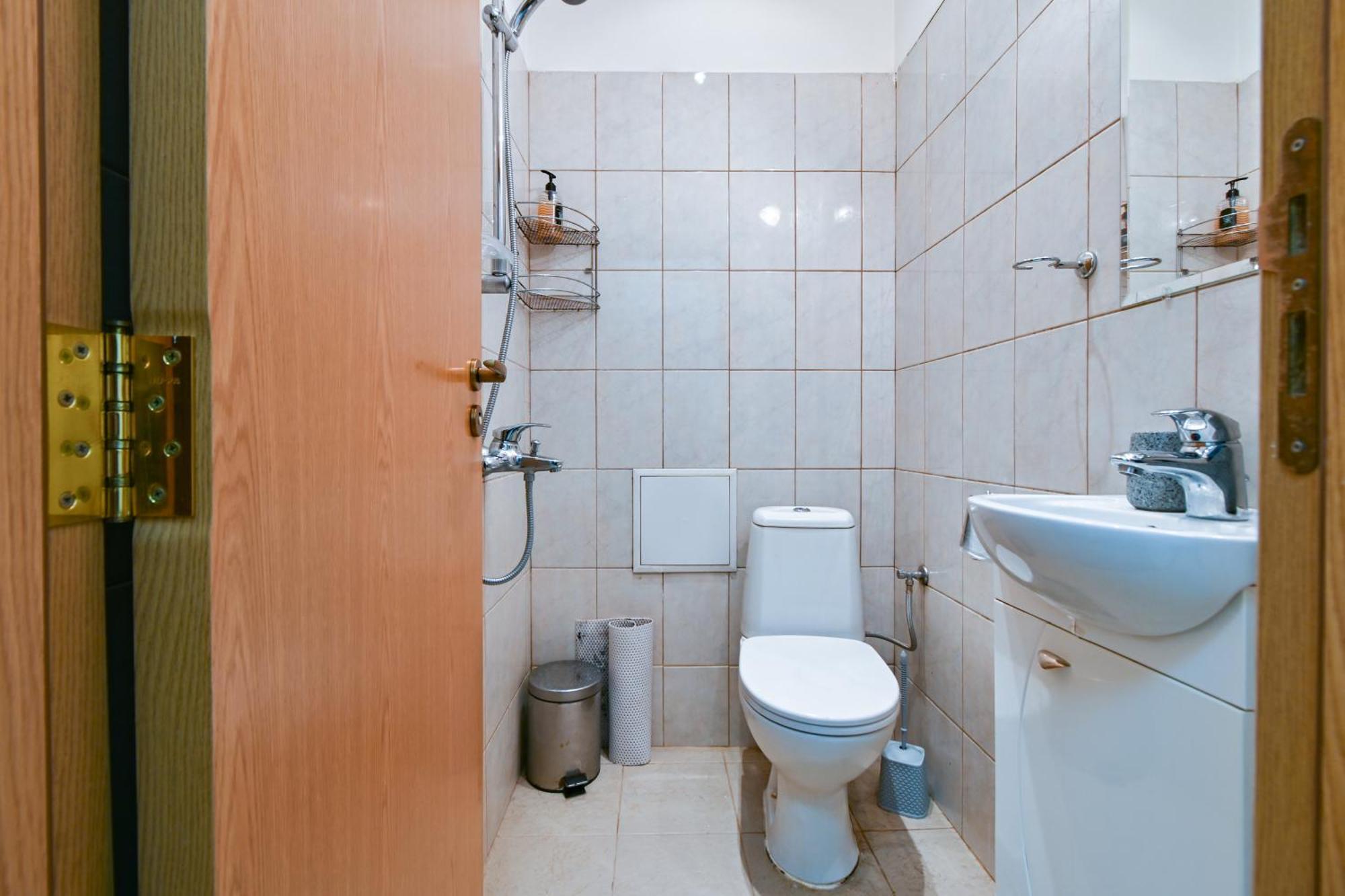 Cozy Apartment In Central София Екстериор снимка